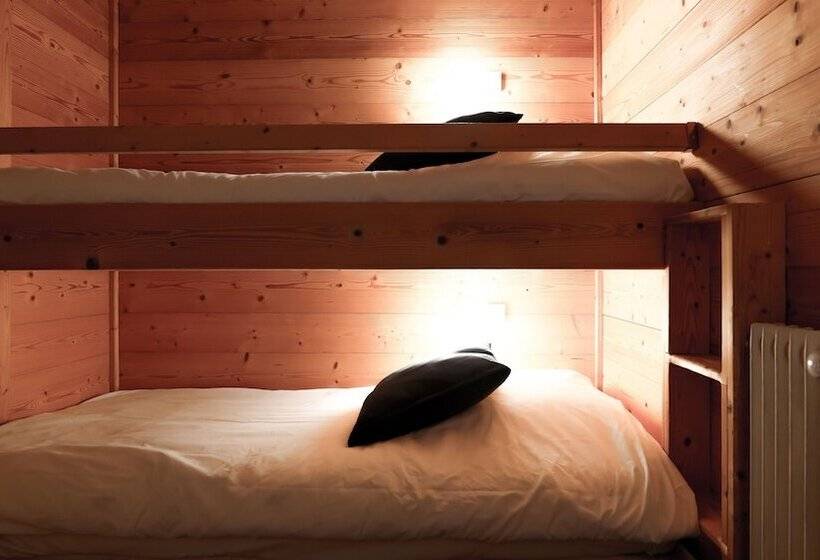 اتاق خانوادگی, Chalet Hôtel Des 2 Gares