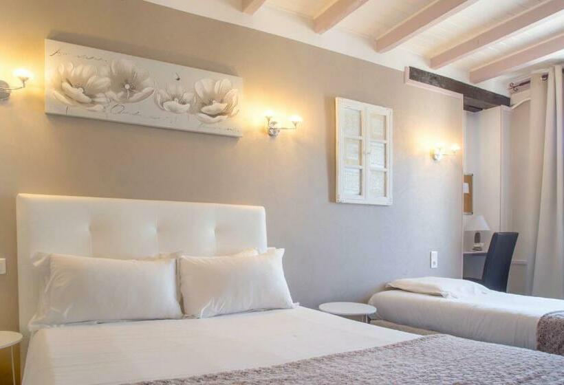Номер Стандарт Трехместный, Hôtel Du Roy