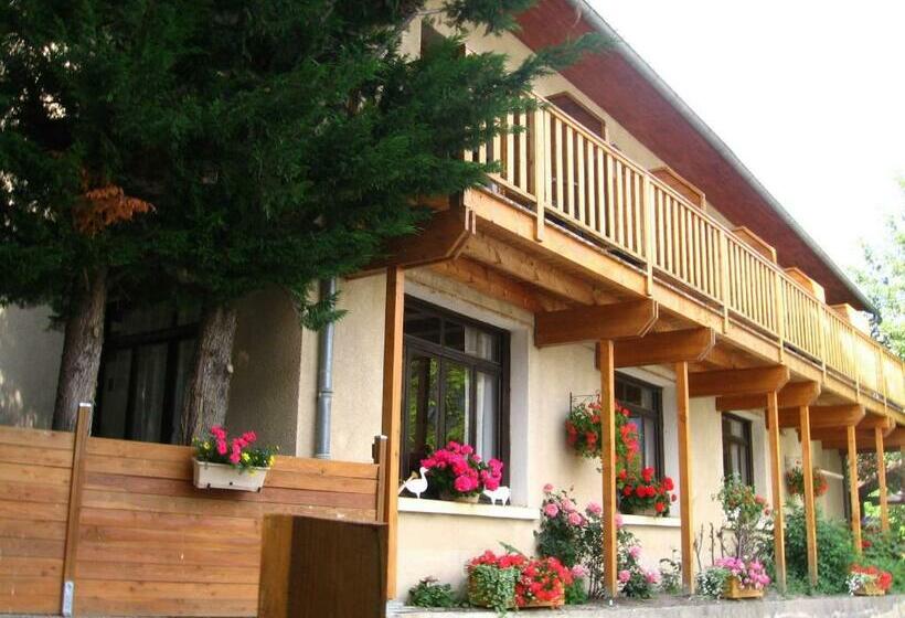 Номер Комфорт, & Restaurant Le Chalvet