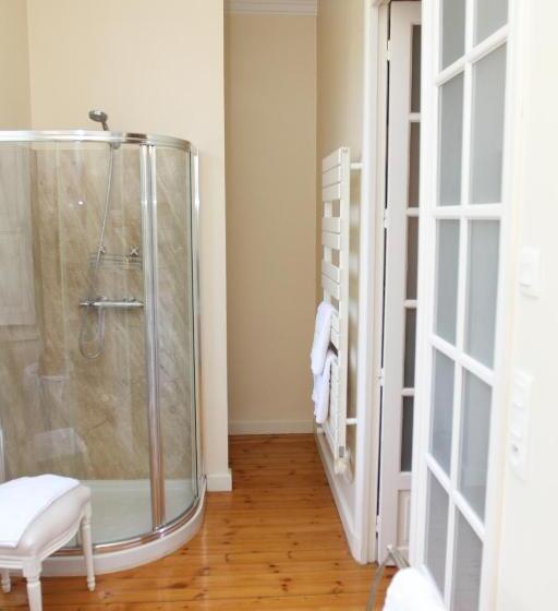 غرفة قياسية ثلاثية, Château Du Bois De La Noe