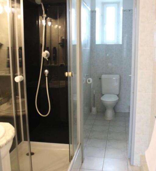 스탠다드 트리플 룸, De Normandie