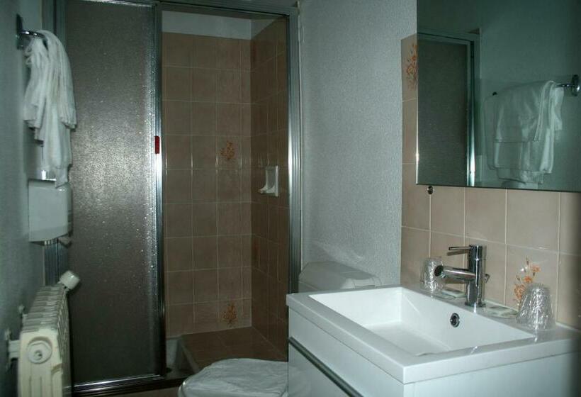 اتاق استاندارد, Hôtel Les Castets D'ayré