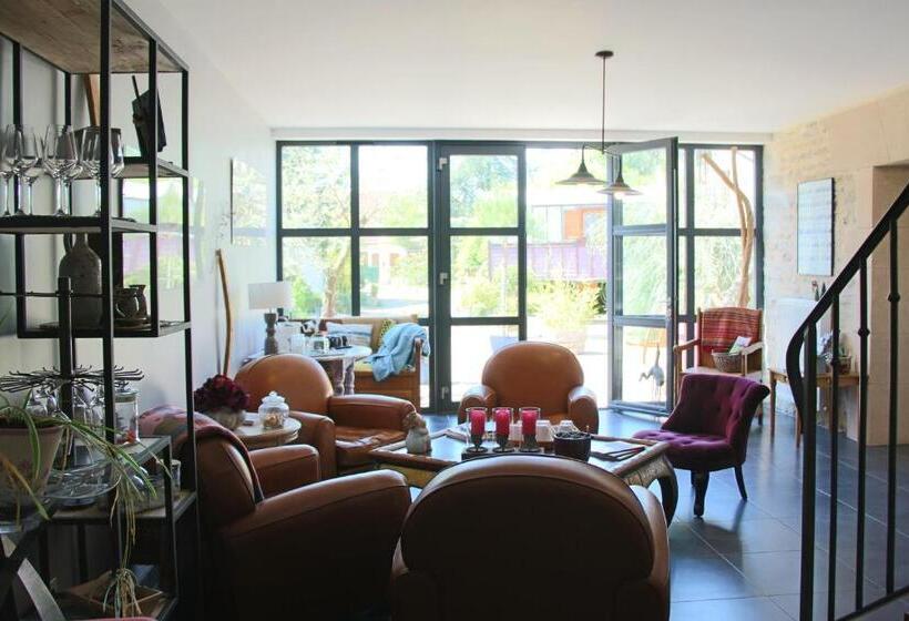 コンフォートルーム, Le Clos De La Challangette