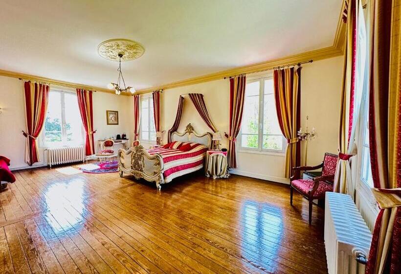 Люкс, Manoir De La Marjolaine