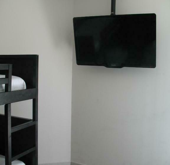 スーペリアの４人部屋, Fasthotel Montpellier Baillargues