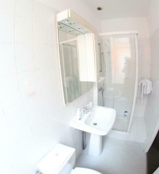 غرفة قياسية, & Cantine De La Plage