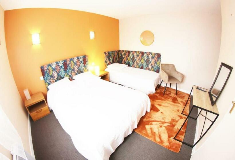 غرفة قياسية ثلاثية, & Cantine De La Plage