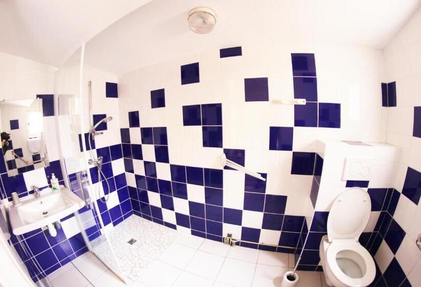 غرفة قياسية, & Cantine De La Plage