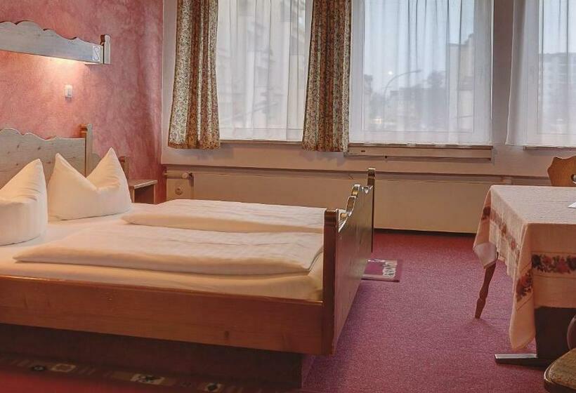 Номер Стандарт Трехместный, Luitpold