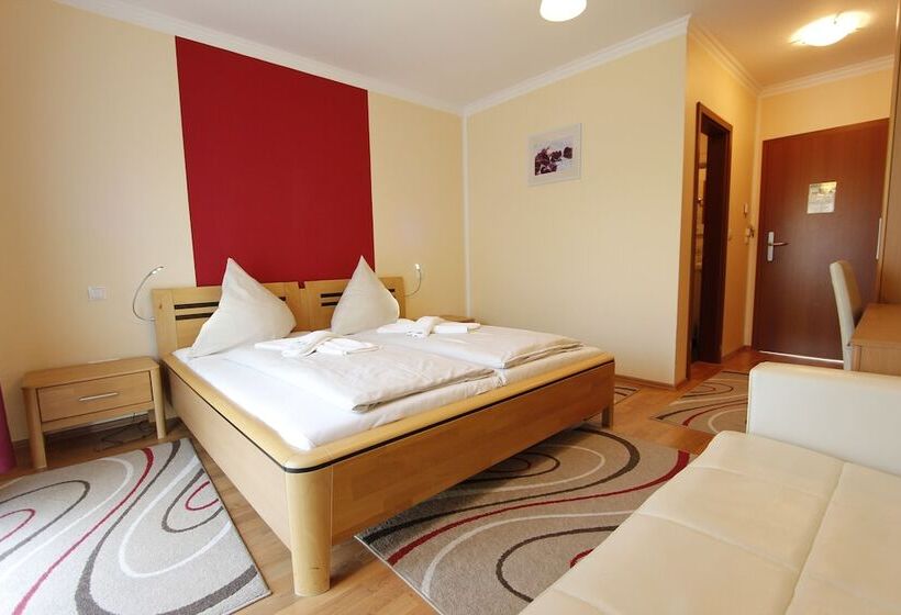 Quarto Triplo Estandar, Rheinmoselview
