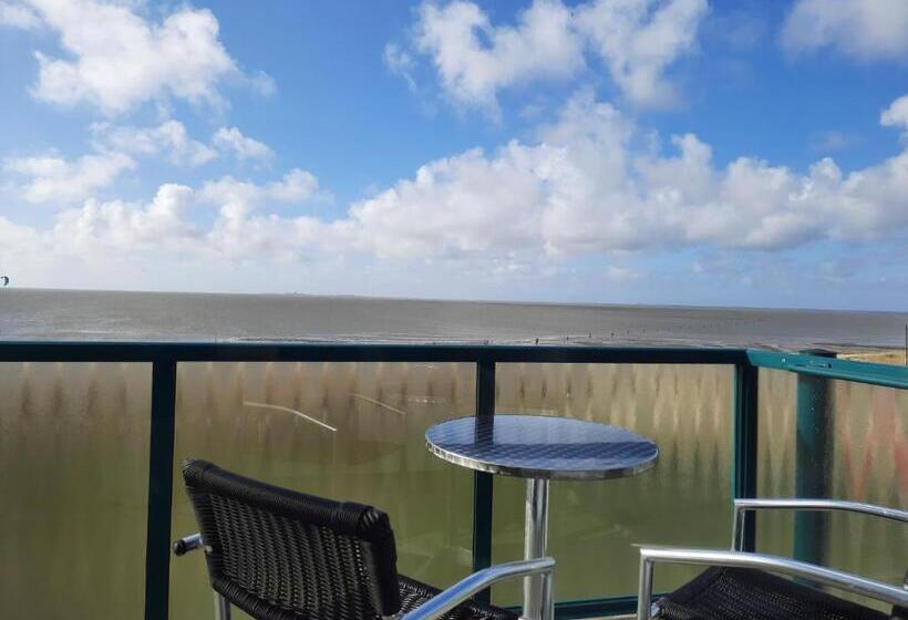Номер Стандарт Вид на Море с Балконом, Beachhotel Cuxhaven