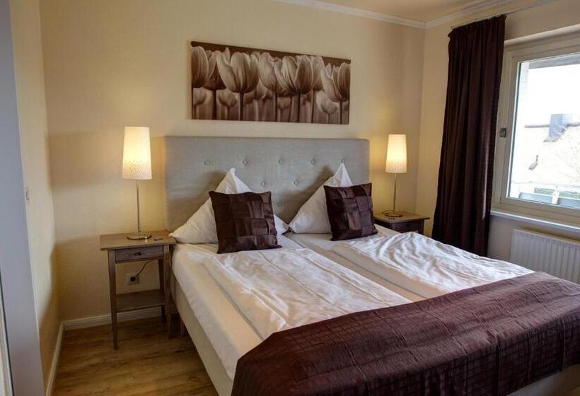 Полулюкс с Балконом, Das Frühstückshotel Sankt Peter Ording