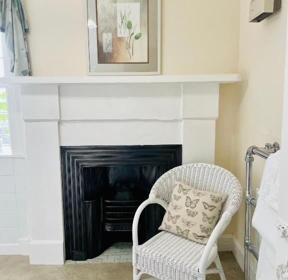 غرفة قياسية سرير كينج, West Plean House