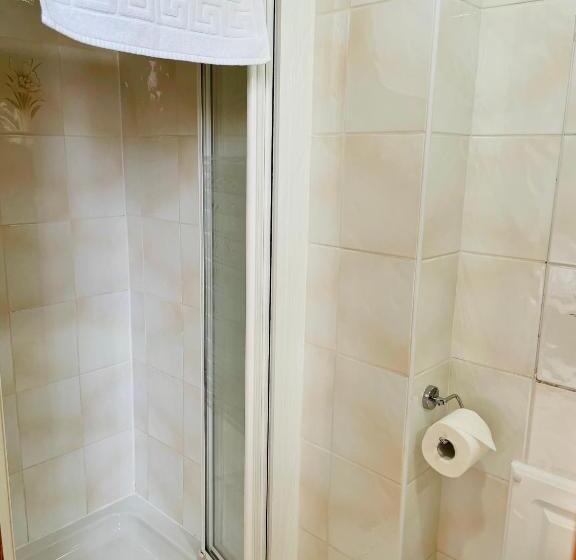 Номер Стандарт Вид на Сад, West Plean House