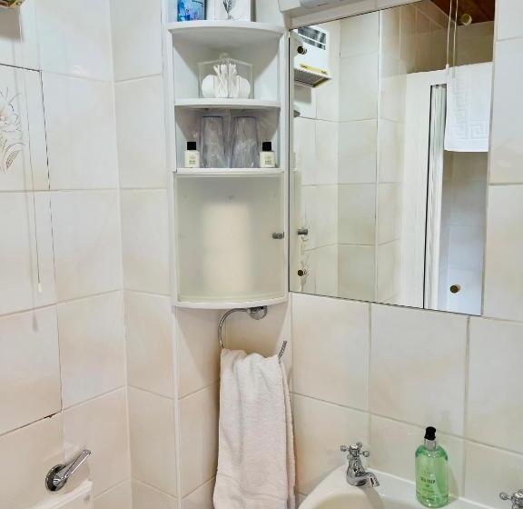 غرفة قياسية مطلّة علي الحديقة, West Plean House