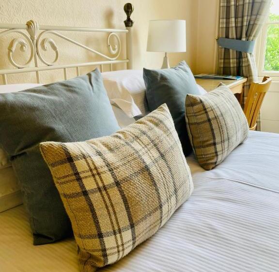 غرفة قياسية مطلّة علي الحديقة, West Plean House