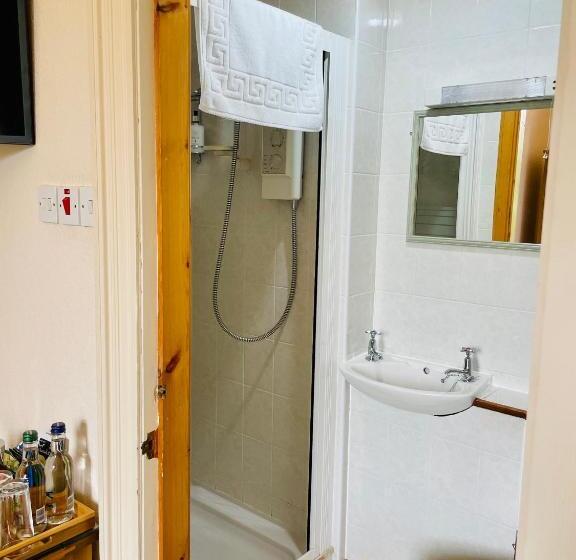 غرفة قياسية مطلّة علي الحديقة, West Plean House