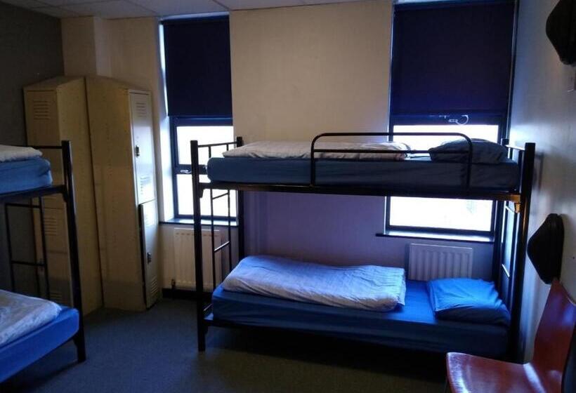اتاق استاندارد چهار تخته, Belfast International Youth Hostel