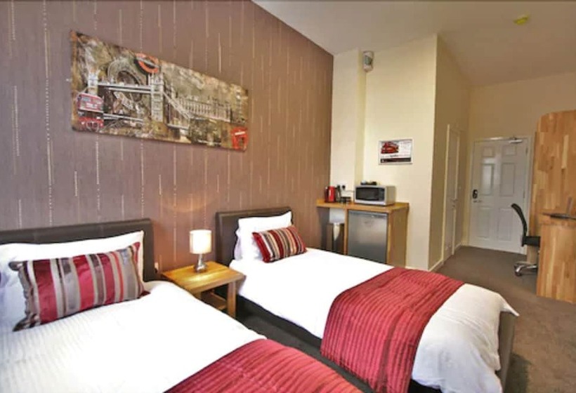 Номер Стандарт, Central Hotel Gloucester By Roomsbooked