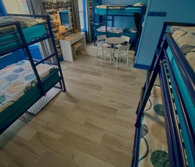 סוויטה משפחתית, Portrush Holiday Hostel Guesthouse