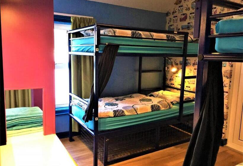 חדר סטנדרט לארבעה, Portrush Holiday Hostel Guesthouse