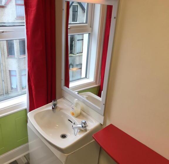 חדר סטנדרט חדר אמבטיה משותף, Portrush Holiday Hostel Guesthouse