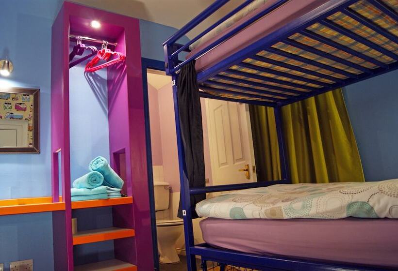 חדר סטנדרט לארבעה, Portrush Holiday Hostel Guesthouse