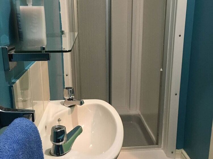 חדר סטנדרט חדר אמבטיה משותף, Portrush Holiday Hostel Guesthouse