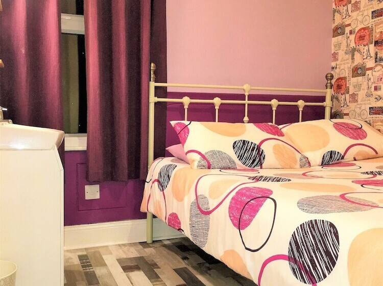 חדר סטנדרט חדר אמבטיה משותף, Portrush Holiday Hostel Guesthouse