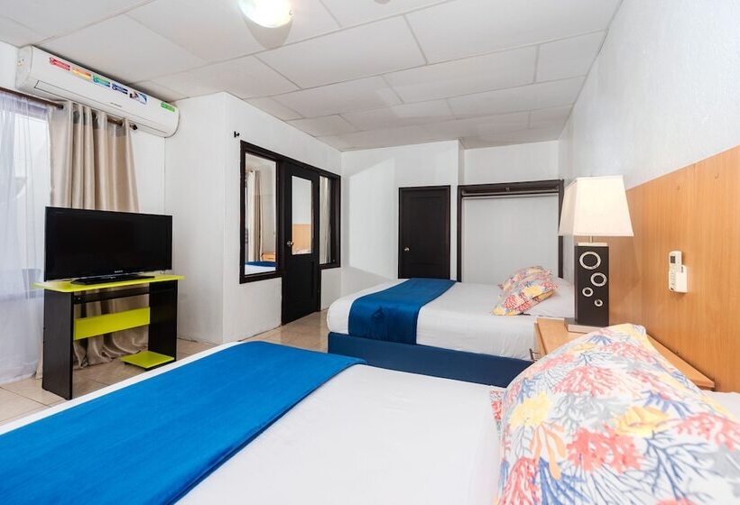 Люкс Семейный 2 Спальни, Hostal North Seymour