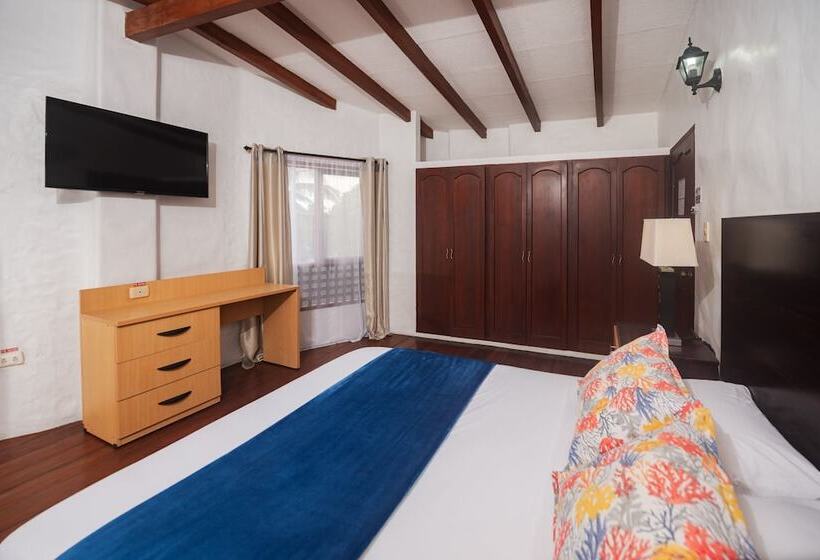Номер Deluxe Вид на Город, Hostal North Seymour