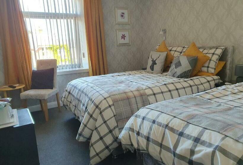 Номер Стандарт, Kirkcroft Guest House