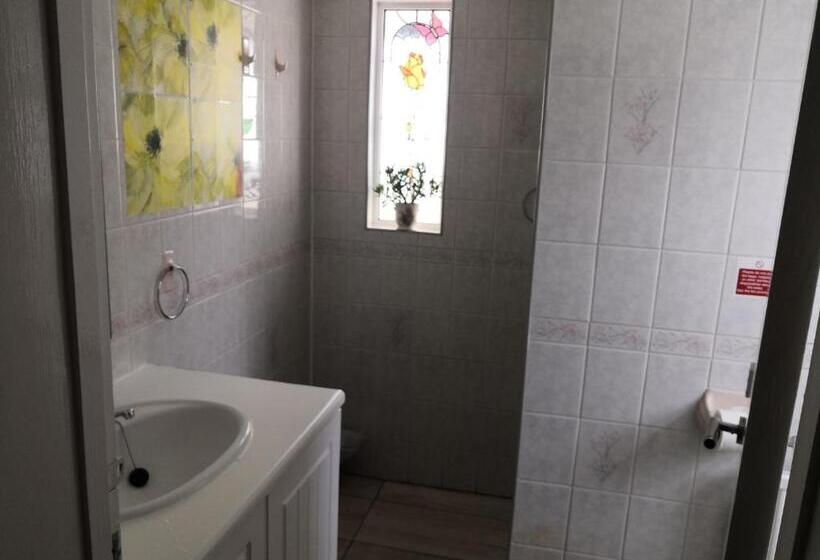 اتاق استاندارد, Seashells Guest House