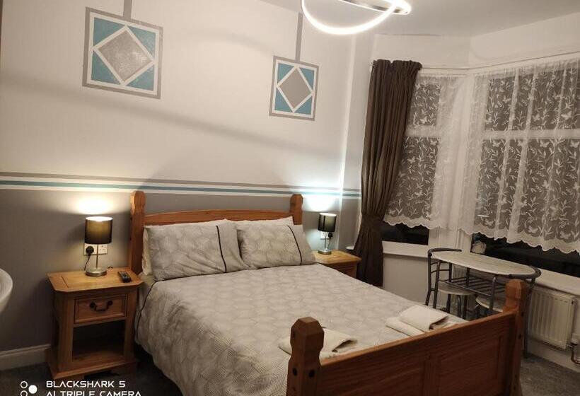 اتاق استاندارد, Seashells Guest House