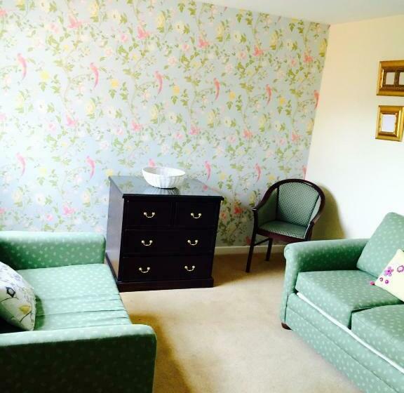 스위트, 281 Hotel & Restaurant