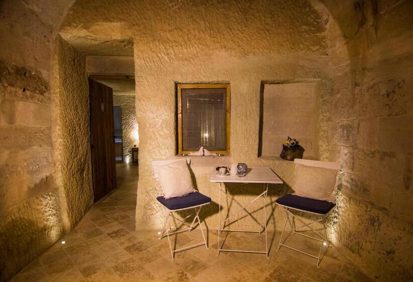 Quarto Estandar com Hidromassagem, Azure Cave Suites   Cappadocia