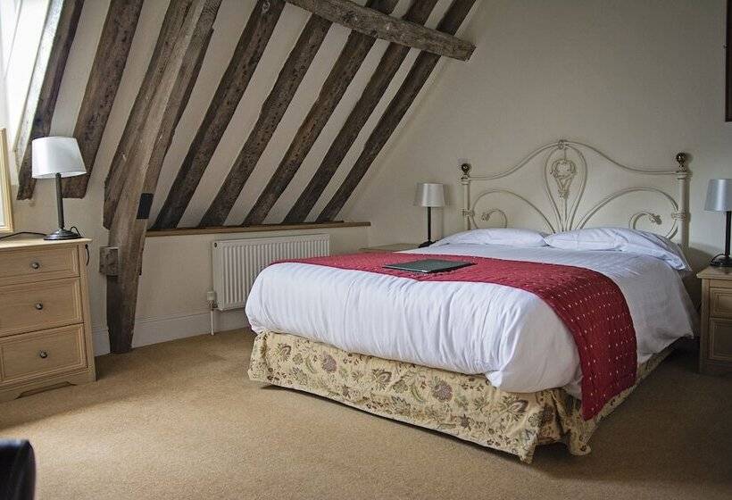 Номер Стандарт, Waveney House