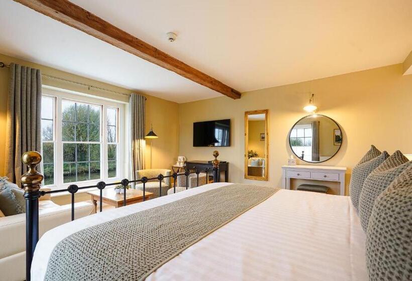 Люкс Superior, Waveney House