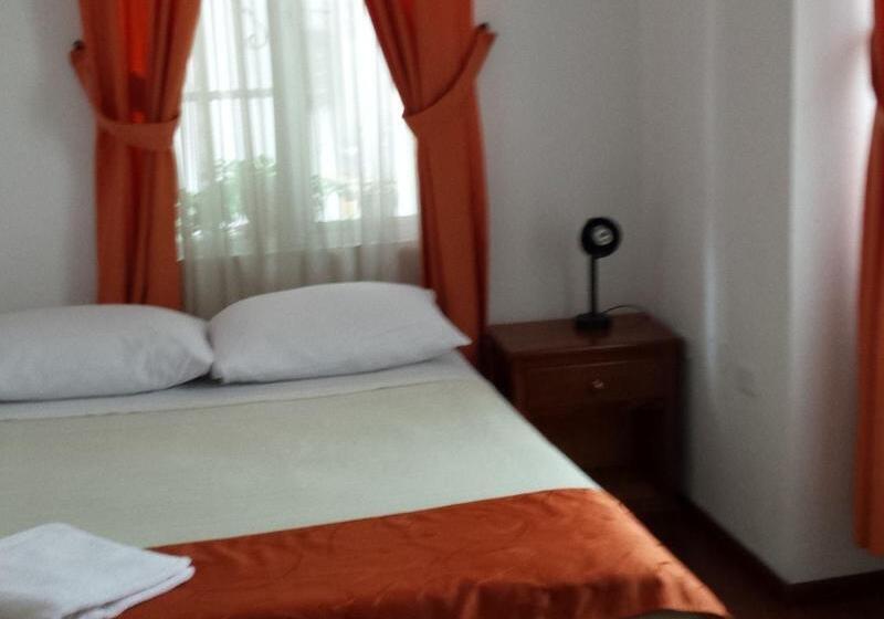 اتاق استاندارد یک نفره, Heritage Inn