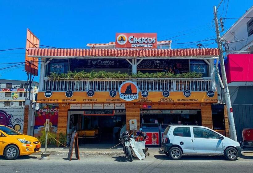 共用房间的床, Chescos