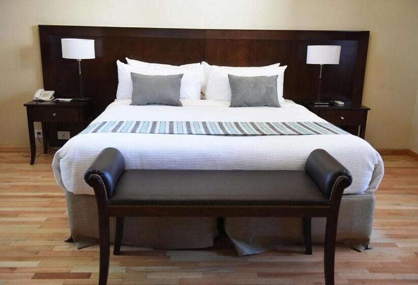 Люкс Superior, Howard Johnson Resort & Spa Escobar