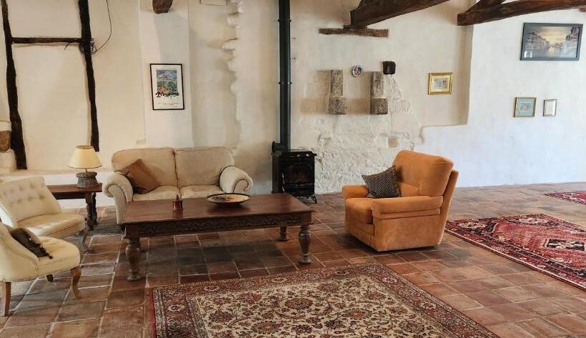 اتاق خانوادگی, La Pelisserie, Chambre D Hotes