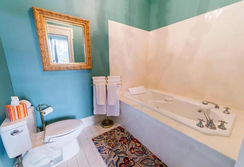 Люкс Superior, Bourbon Manor Bed & Breakfast Inn
