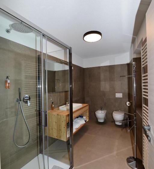 جناح, Alpino Wellness & Spa