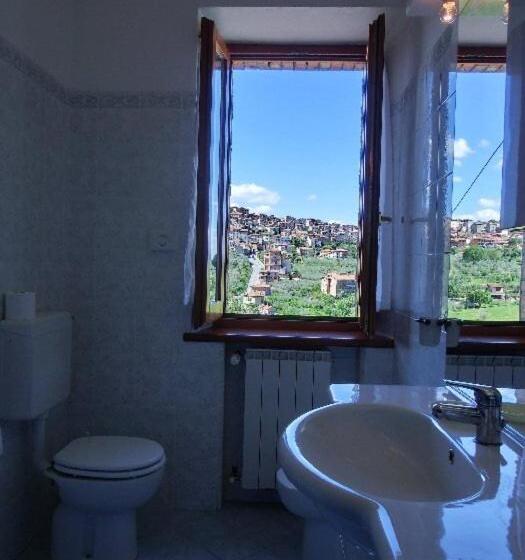 Quarto Quádruplo Estandar, Agriturismo La Pietriccia