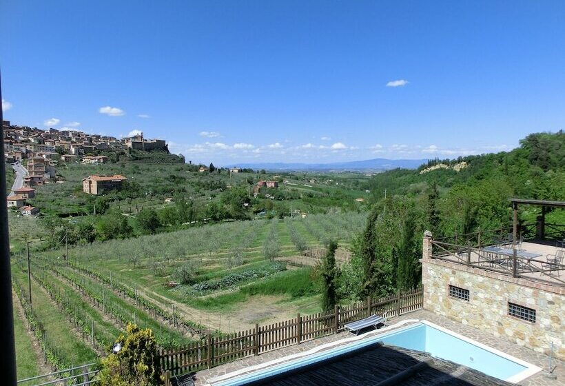 Quarto Quádruplo Estandar, Agriturismo La Pietriccia
