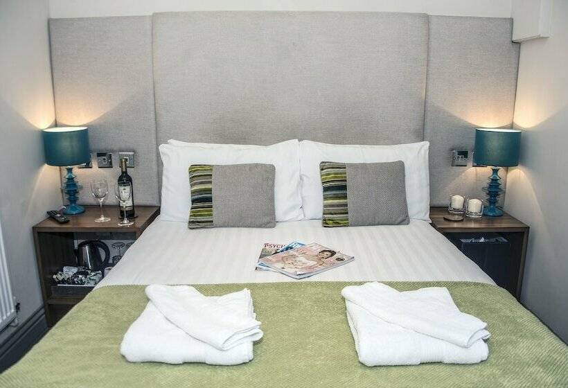 חדר בסיסי, Base Serviced Apartments  City Road