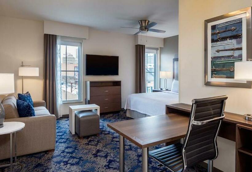 带大床的套房, Homewood Suites By Hilton New Orleans French Quarter
