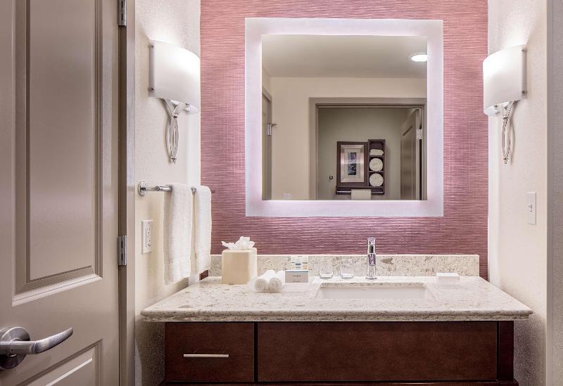带阳台套房, Homewood Suites By Hilton New Orleans French Quarter