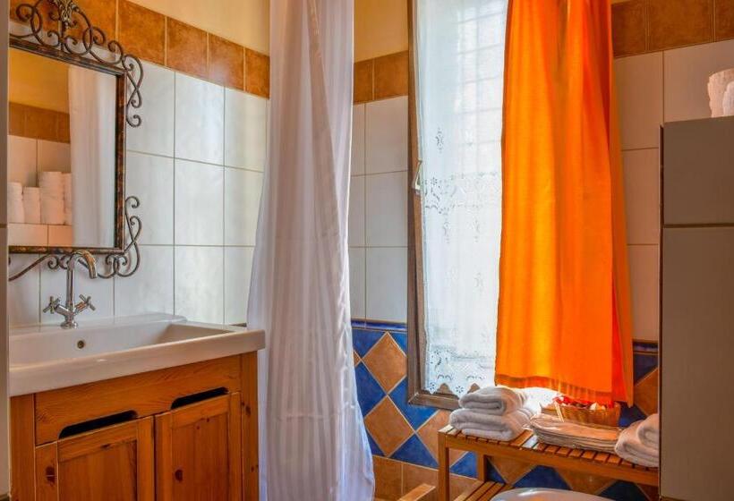 Трехместный Номер Стандарт с Видом, Monastiri Guesthouse